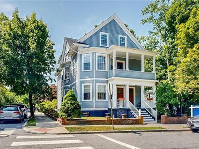 135 6th St #1, Providence, RI, 02906