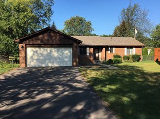 1239 Morningdove, Wixom, MI 48393