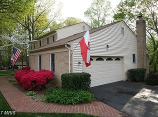 609 Sideling Ct NE, Vienna, VA 22180