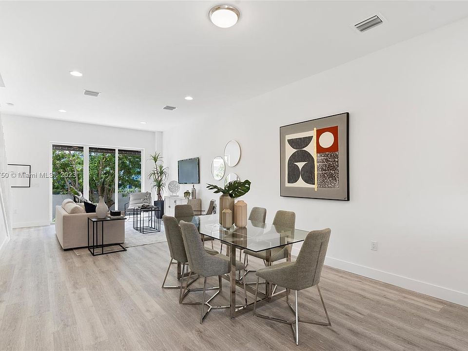 1st image of 617 NW 1st Ave #617