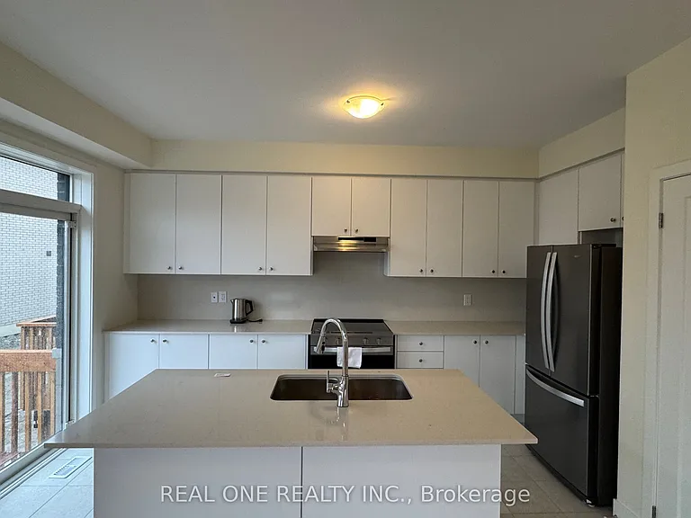 75 Robert Eaton Ave — Photo 17