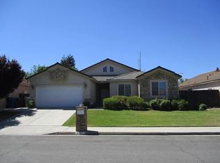 6107 W Bluff Ave, Fresno, CA 93722