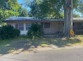 305 Lydia Ln, Lafayette, LA 70503