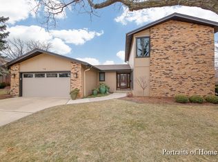 718 S Killarney Ct, Elmhurst, IL