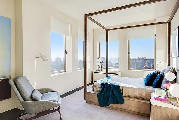 Sold by Fionn Campbell | media 20