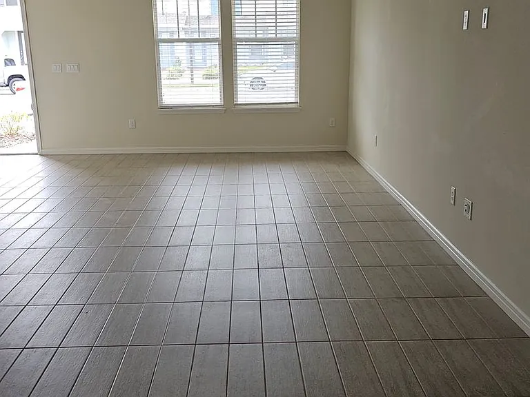 10441 Folly Beach Rd — Photo 4