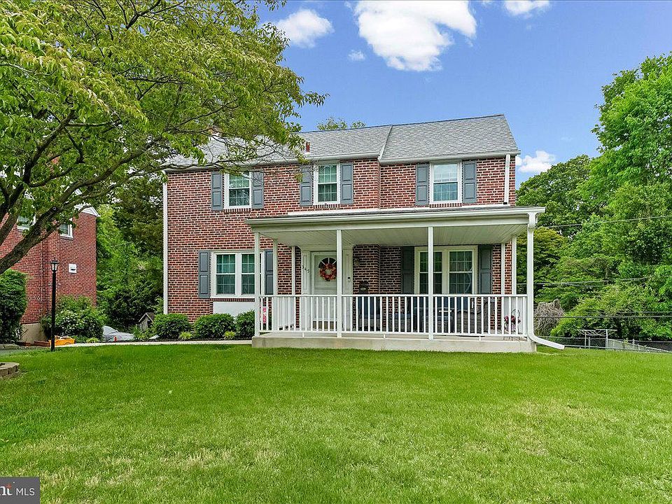 1st image of 345 Holt Ln