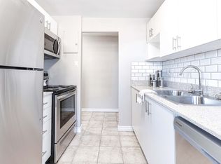 St. James Place II, III, London, ON N5Y 4M1