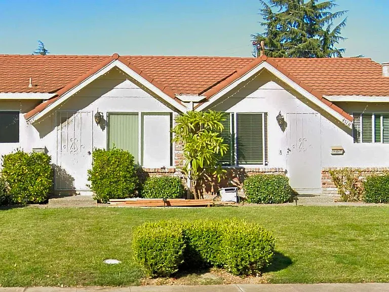 451 Carneros Ave #B — Photo 1