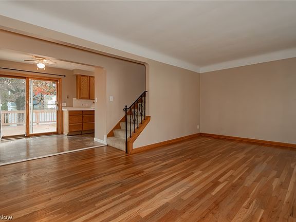 4th image of 1111 E Miner Rd