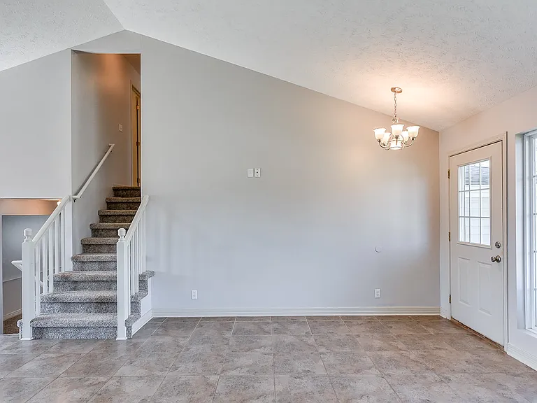 16655 Erskine St — Photo 7