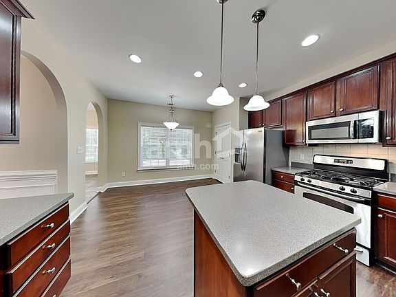 3rd image of 8068 Andrew Franklin Dr