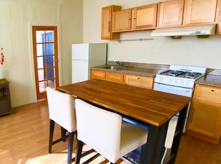 850 6th Ave APT B, Oakland, CA
