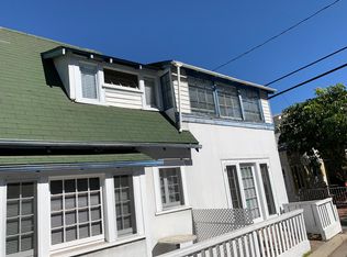 360 Eucalyptus Ave #1, Avalon, CA 90704