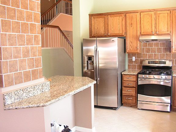 Completely remodeled kitchen with ss appliances 