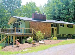 87 Lockrow Rd, Troy, NY 12180