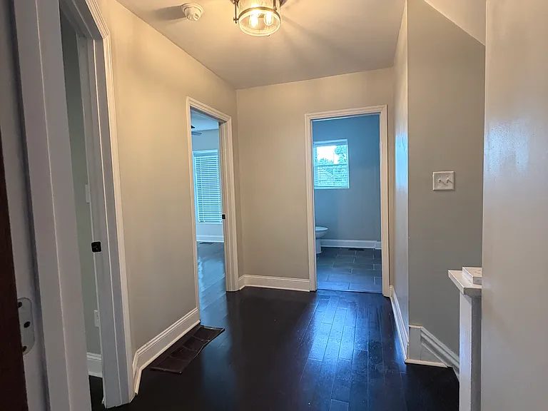 1074 E Columbus St — Photo 11
