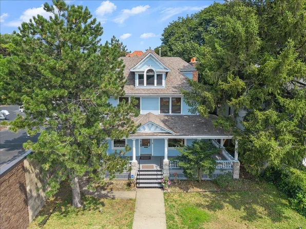 1033 Grand Ave, Saint Paul, MN 55105