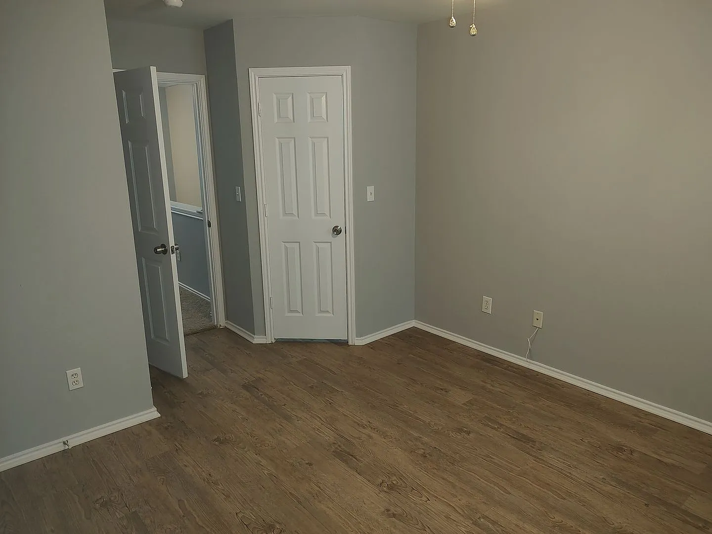 Nicely renovated unit in South Austin — Photo 3