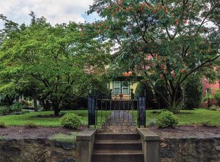 889 Watertown St, Newton, MA 02465