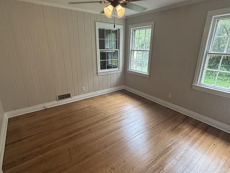 8 Pine Dr — Photo 9
