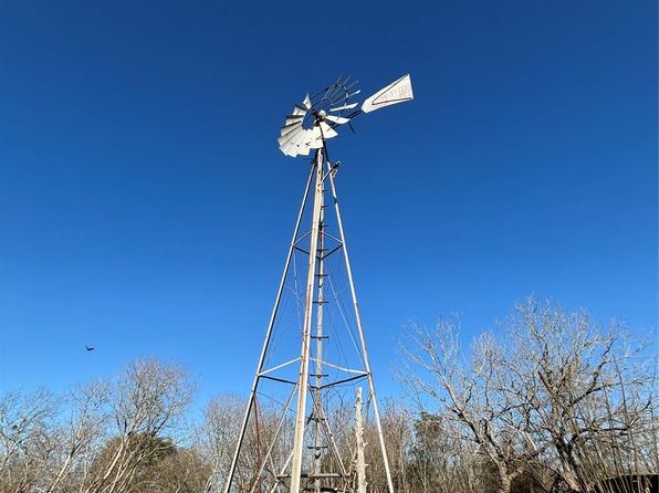 (undisclosed Address), Smithville, TX 78957