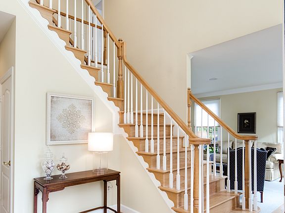 2nd image of 2771 Oakton Plantation Ln