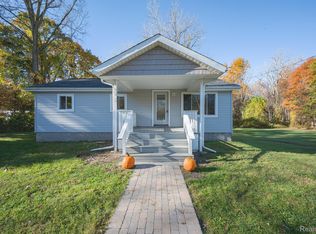 19810 Savage Rd, Belleville, MI 48111