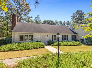 22 Village Green Cir, Southern Pines, NC 28387