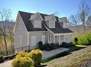 111 Elk Ln, Weaverville, NC 28787
