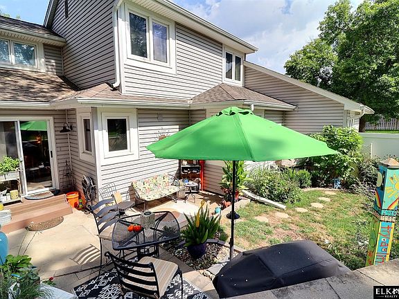 4th image of 4839 S 122nd Ct