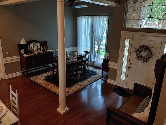 2nd image of 5435 Brittany Ln