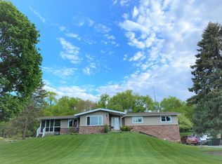 W5327 Briarwood Rd, Elkhorn, WI 53121