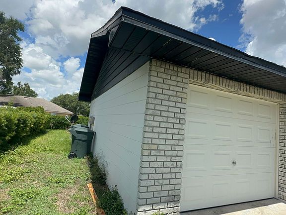 4th image of 1155 Gause Ave
