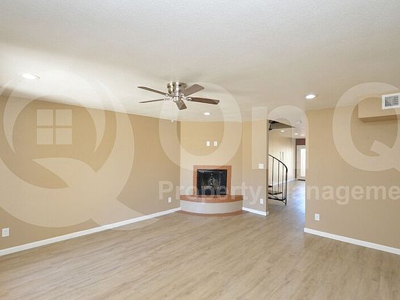 5th image of 1425 E Desert Cove Ave Unit 9
