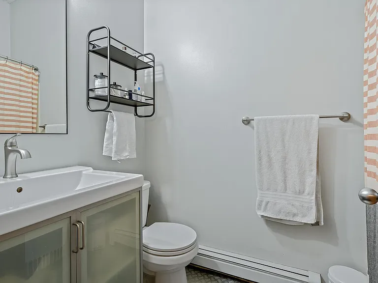 215 7th St NE #301 — Photo 14
