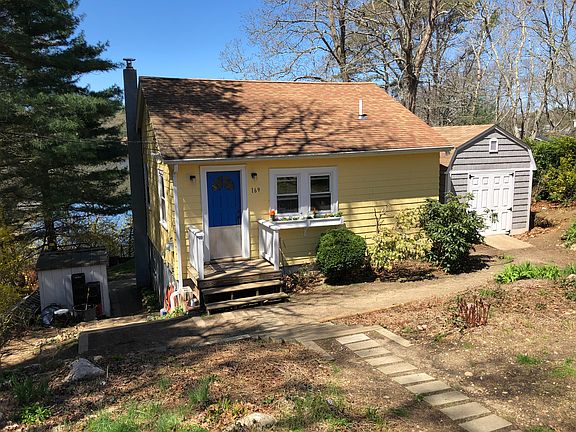 2nd image of 169 Lake Shore Dr