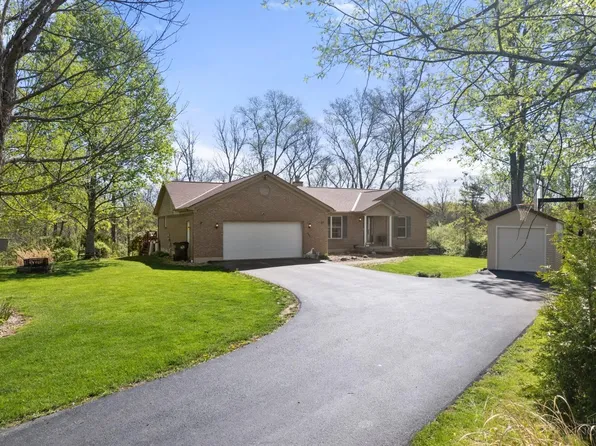 2202 Meisman Dr, Bethel, OH 45106