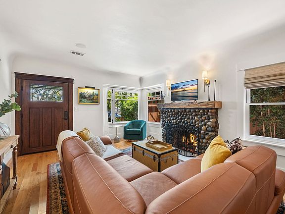 5th image of 4793 Panorama Dr