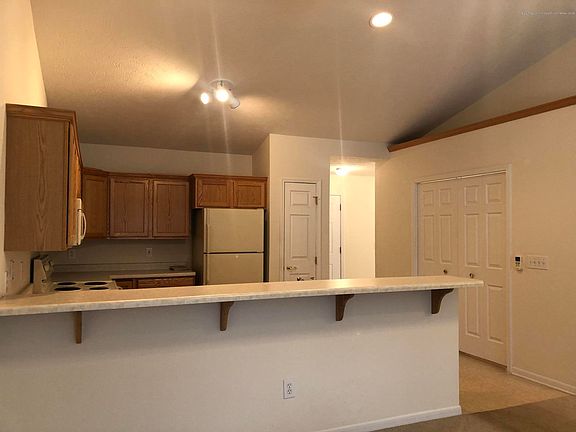 3rd image of 2048 Wyndham Hills Dr