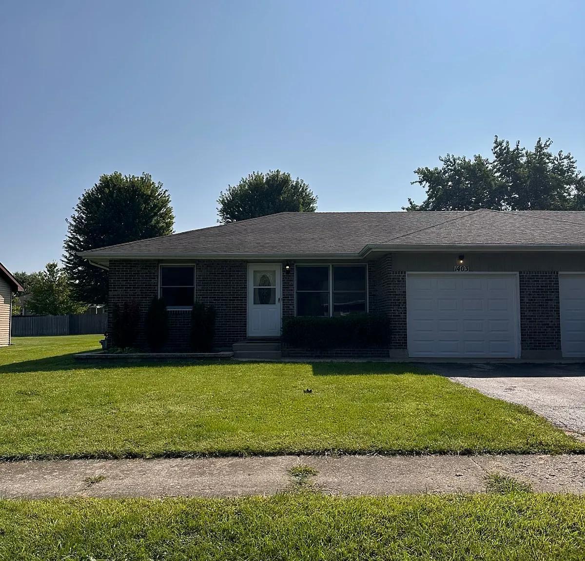 2 bed, 1000 sqft, $1,725 — Photo 1