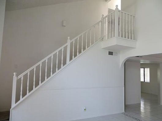 4th image of 636 Cumbrian Ln