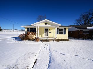109 Lawrence Ave, Swanton, OH 43558