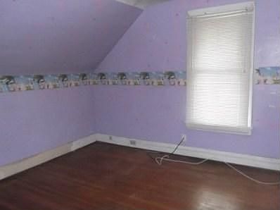 5th image of 562 Prospect St