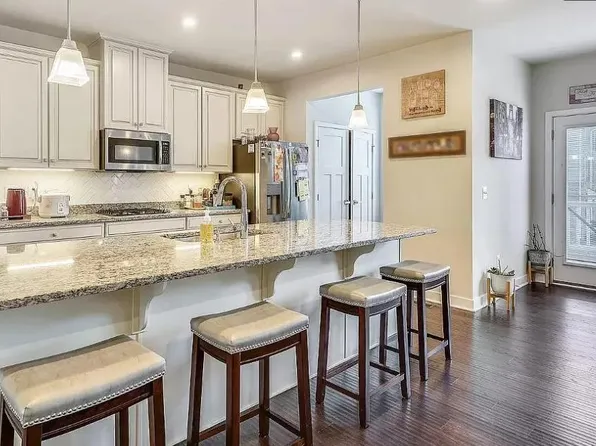 11442 Willow Green Cir, Manassas, VA 20109