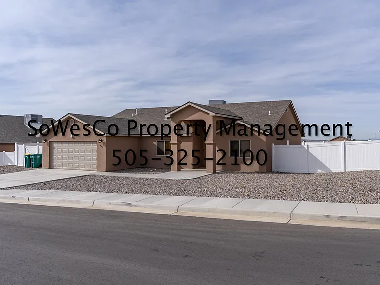 601 Sophia St — Photo 1