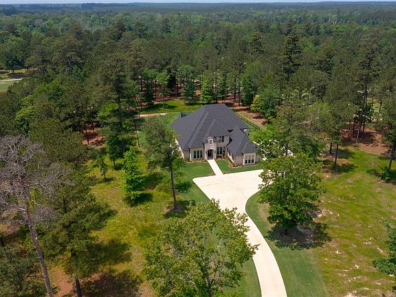 3rd image of 333 Augusta Dr