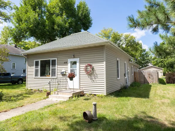 415 3rd St SE, Wadena, MN 56482