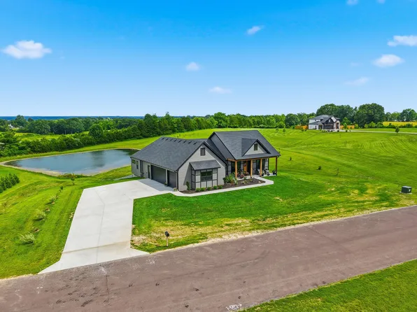 5900 E Nevin Ct, Hartsburg, MO 65039
