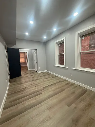 113 Elizabeth Ave Photo 1